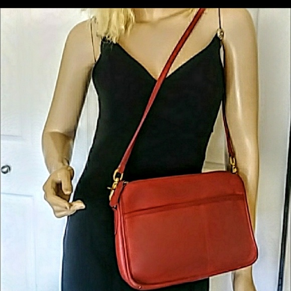 COACH Handbags - VINTAGE COACH NYC COMPANION BAG 70's to 80's